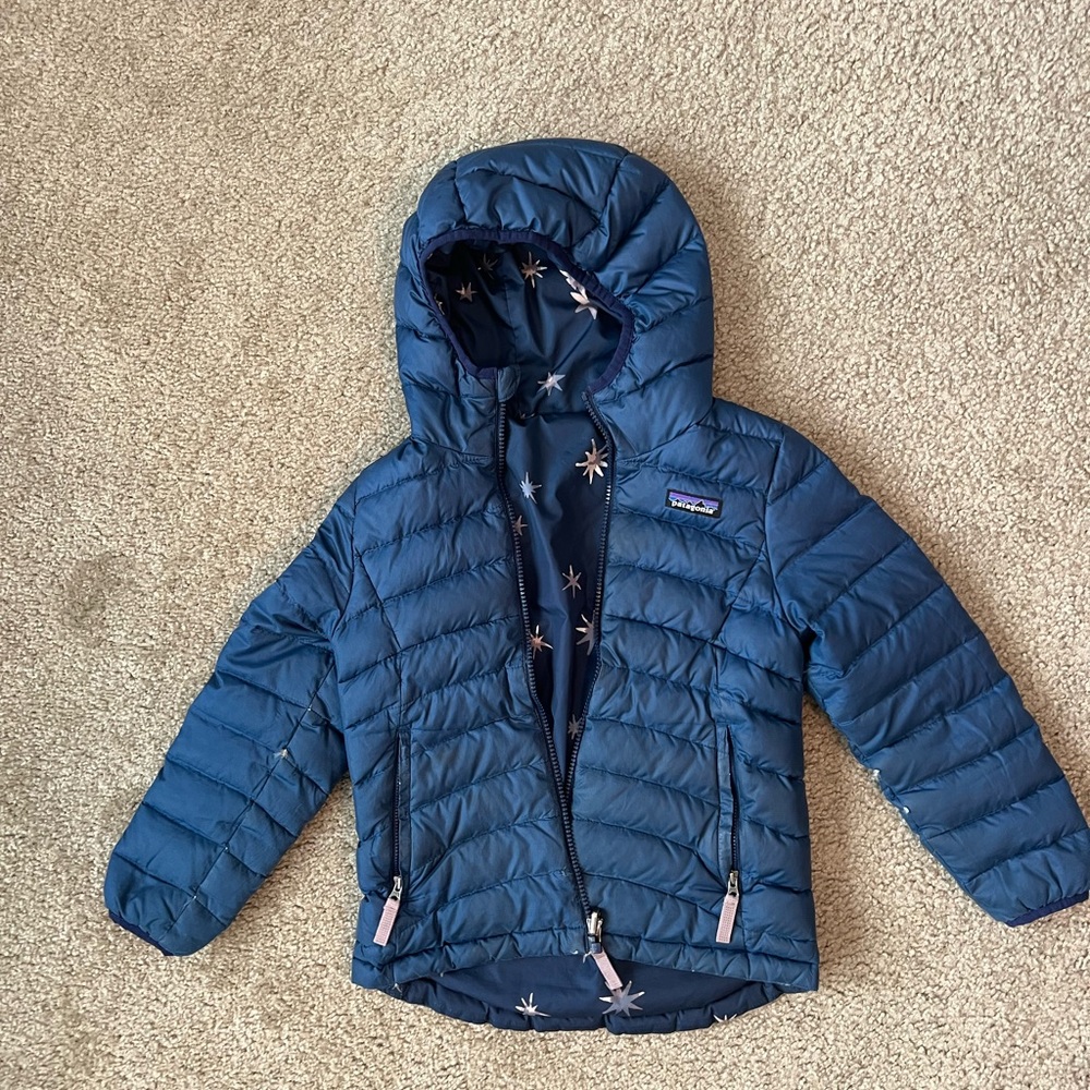 Kids Patagonia size small reversible down puffy jacket
